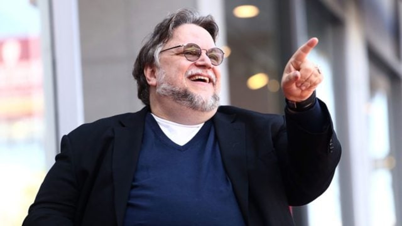 Guillermo Toro UNAM honiris causa
