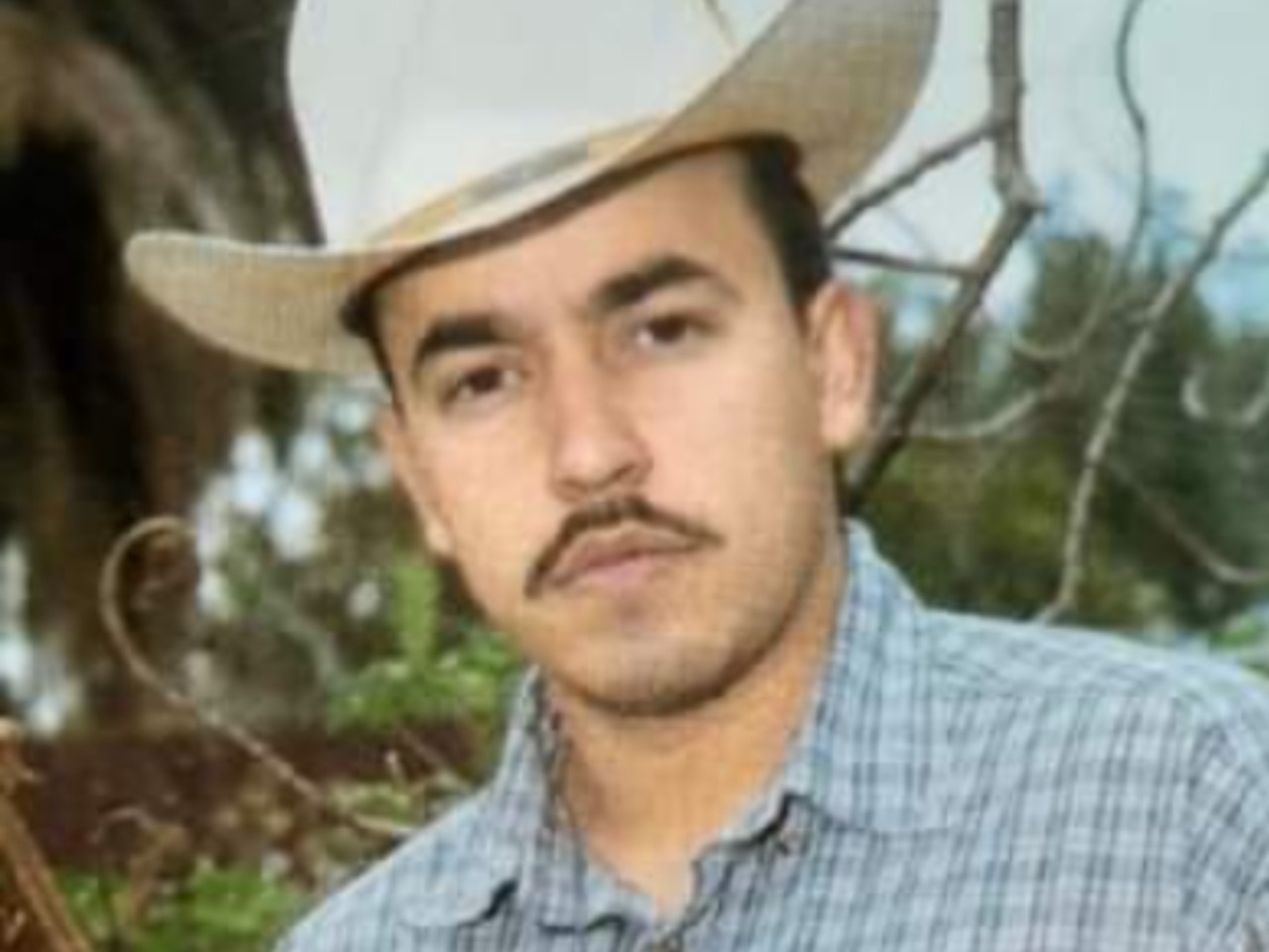 Lupillo Rivera asi lucia con cabello