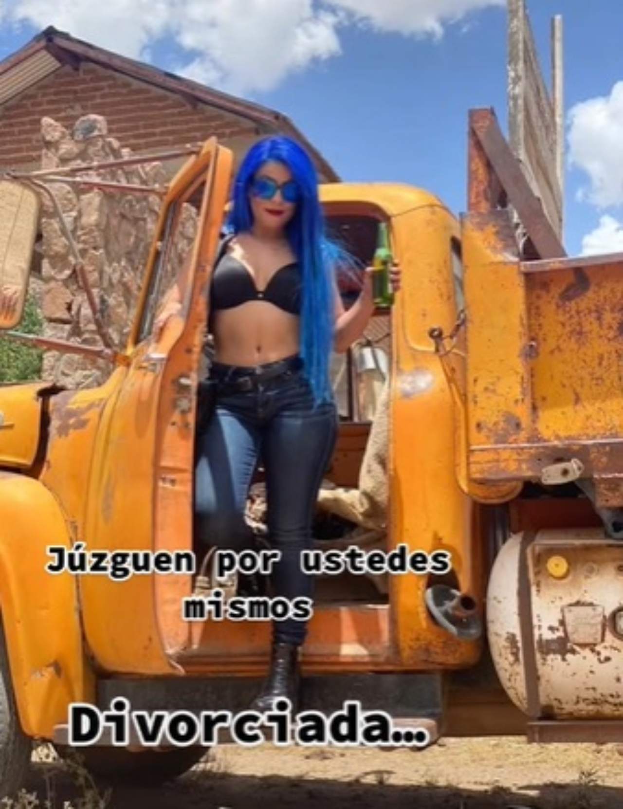 Mujer casada engañada a divorciada video