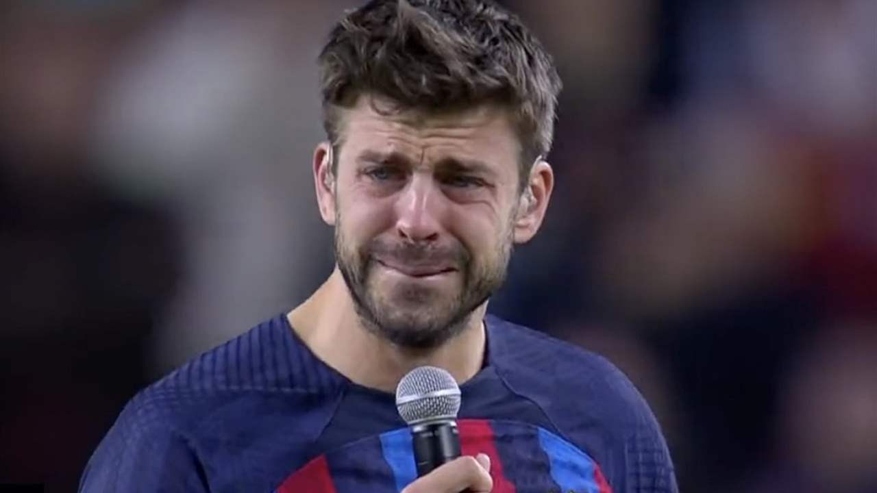 hakira Gerard Pique hombro llorando