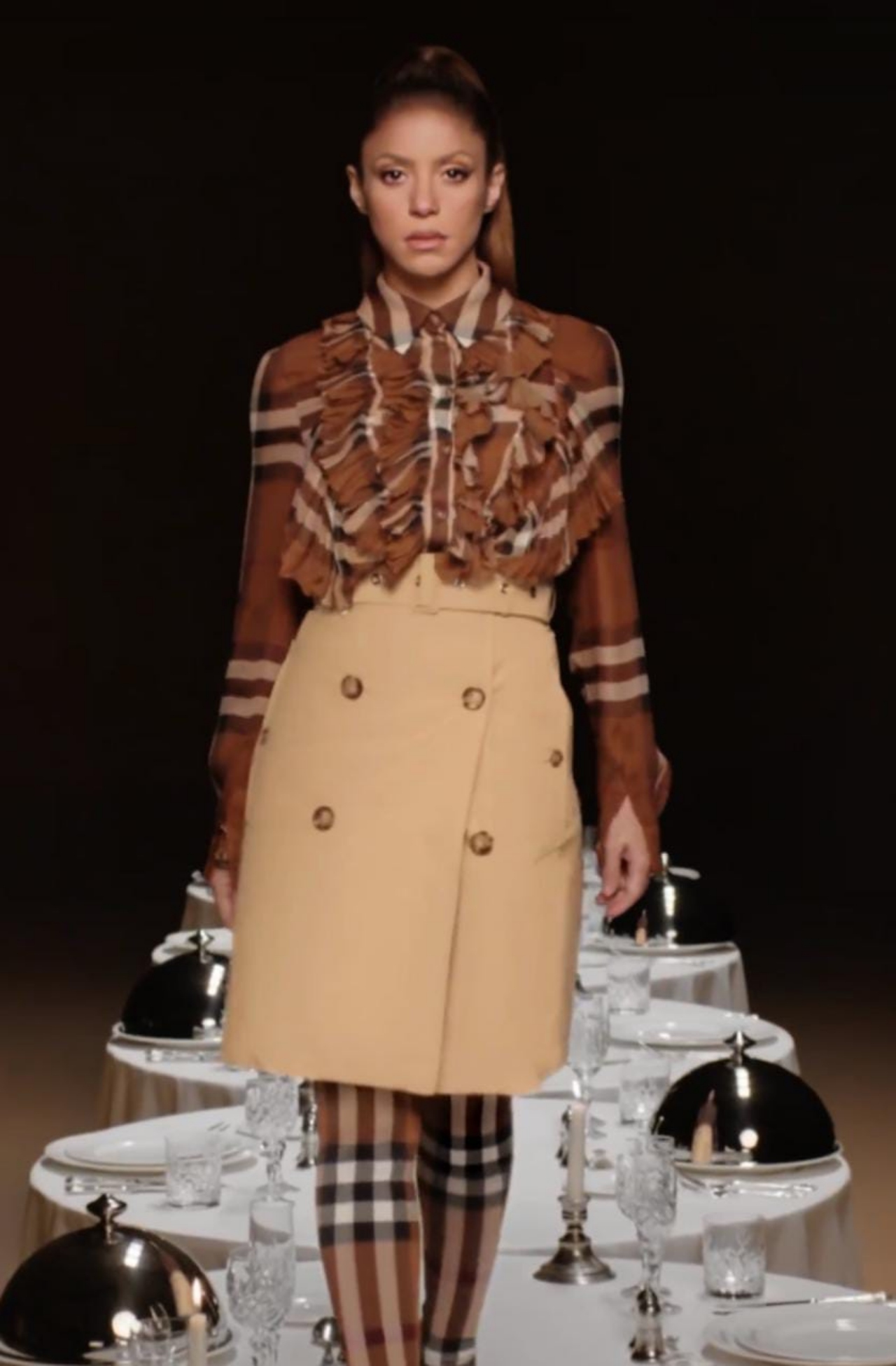 Shakira burberry