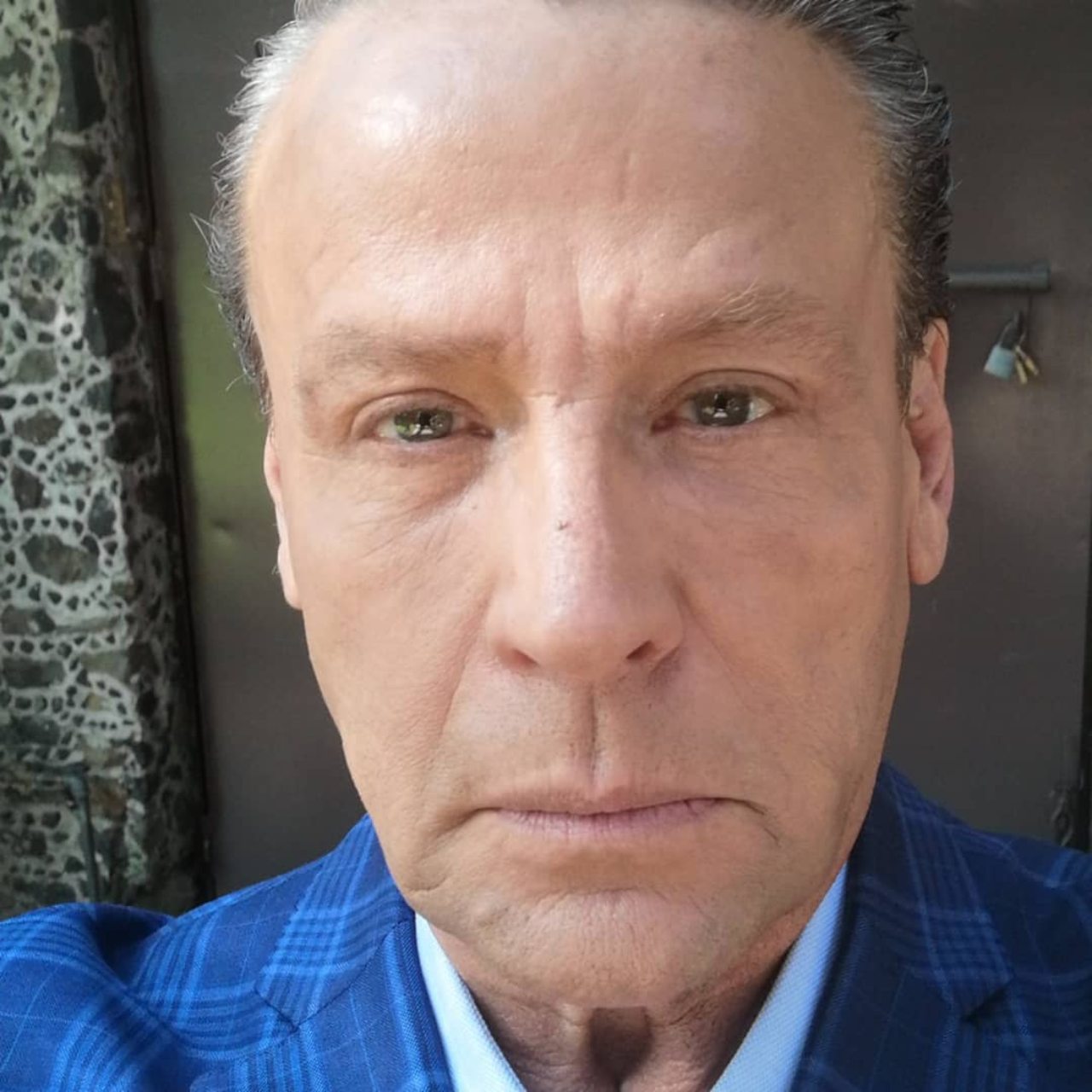 Alfredo Adame vinculado proceso discriminacion mama