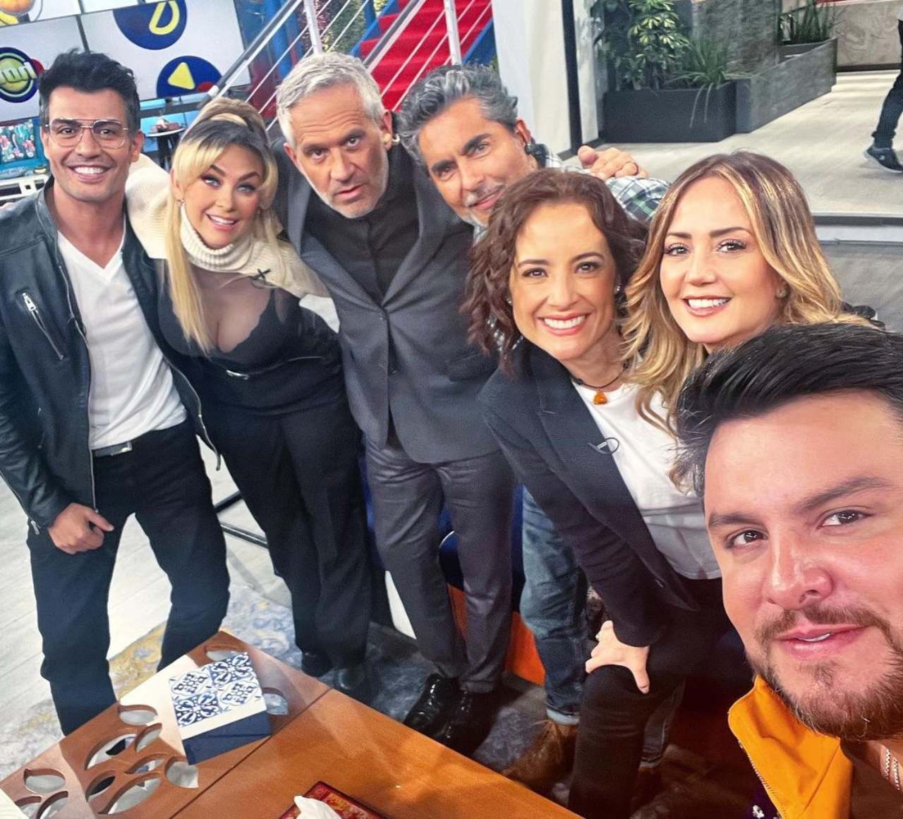Andrea Legarreta termina contrato Televisa Hoy