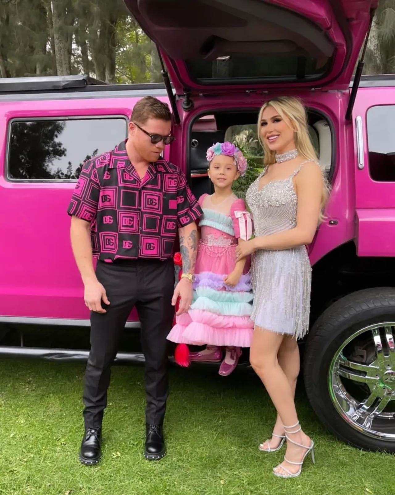 Canelo hace fiesta lujosa hija de Barbie