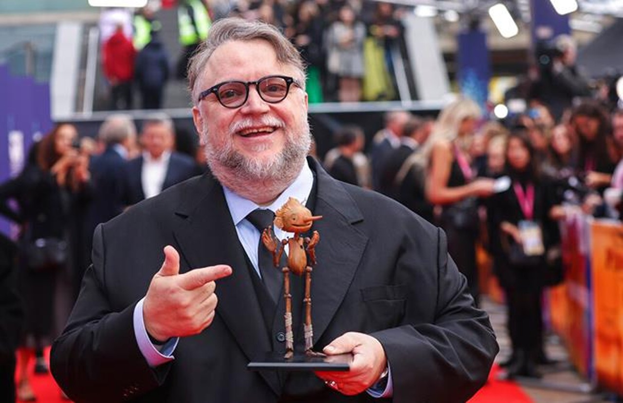 Eugenio Derbez Guillermo Toro pelea