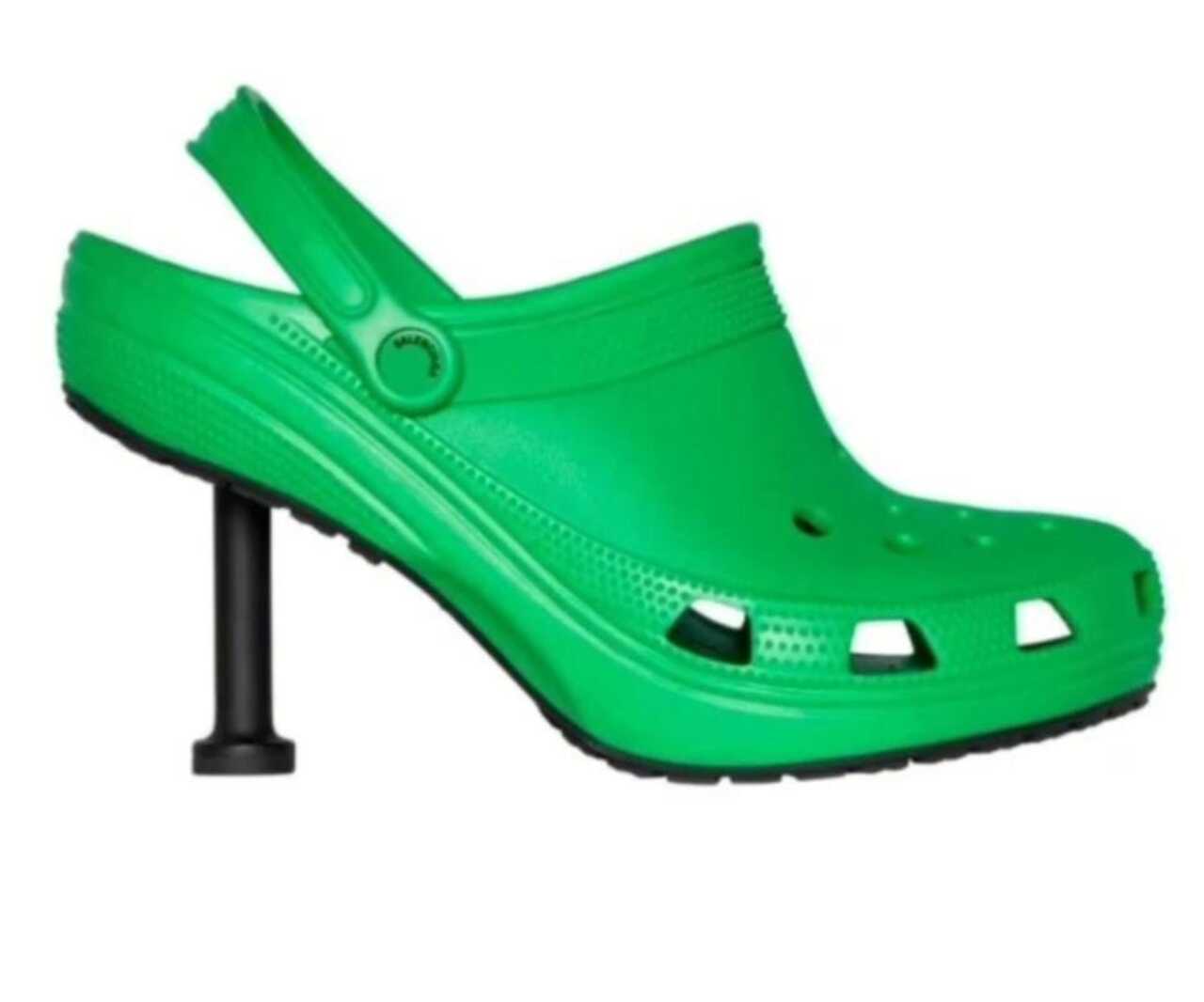 Crocs verdes Evaluna