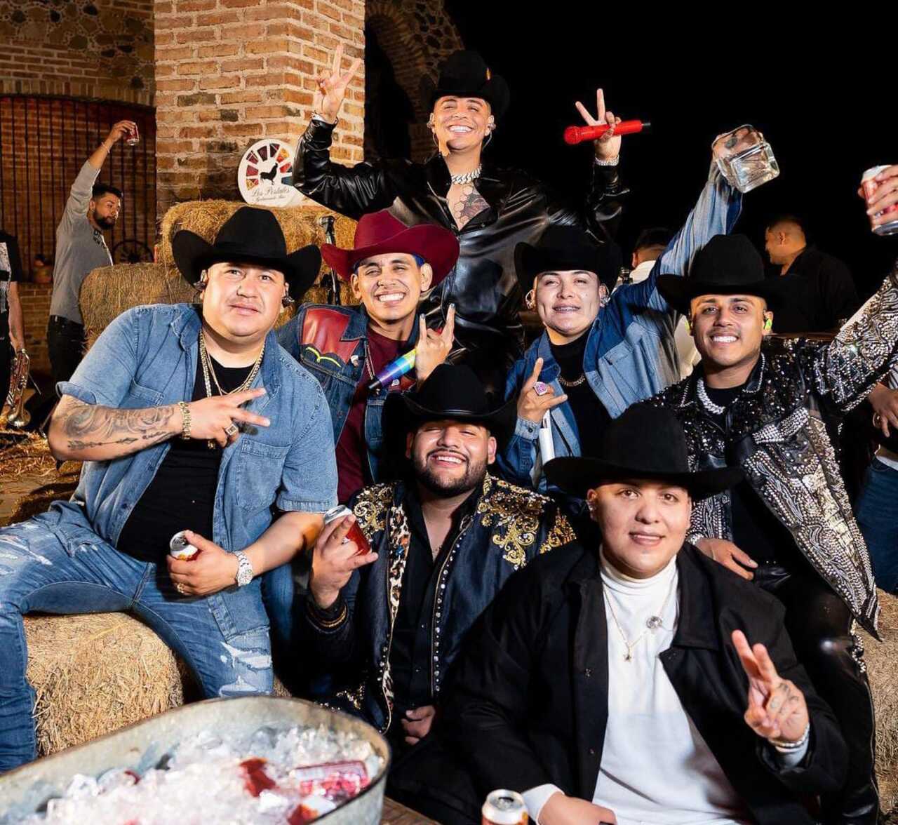 Grupo Firme espanta a la NFL
