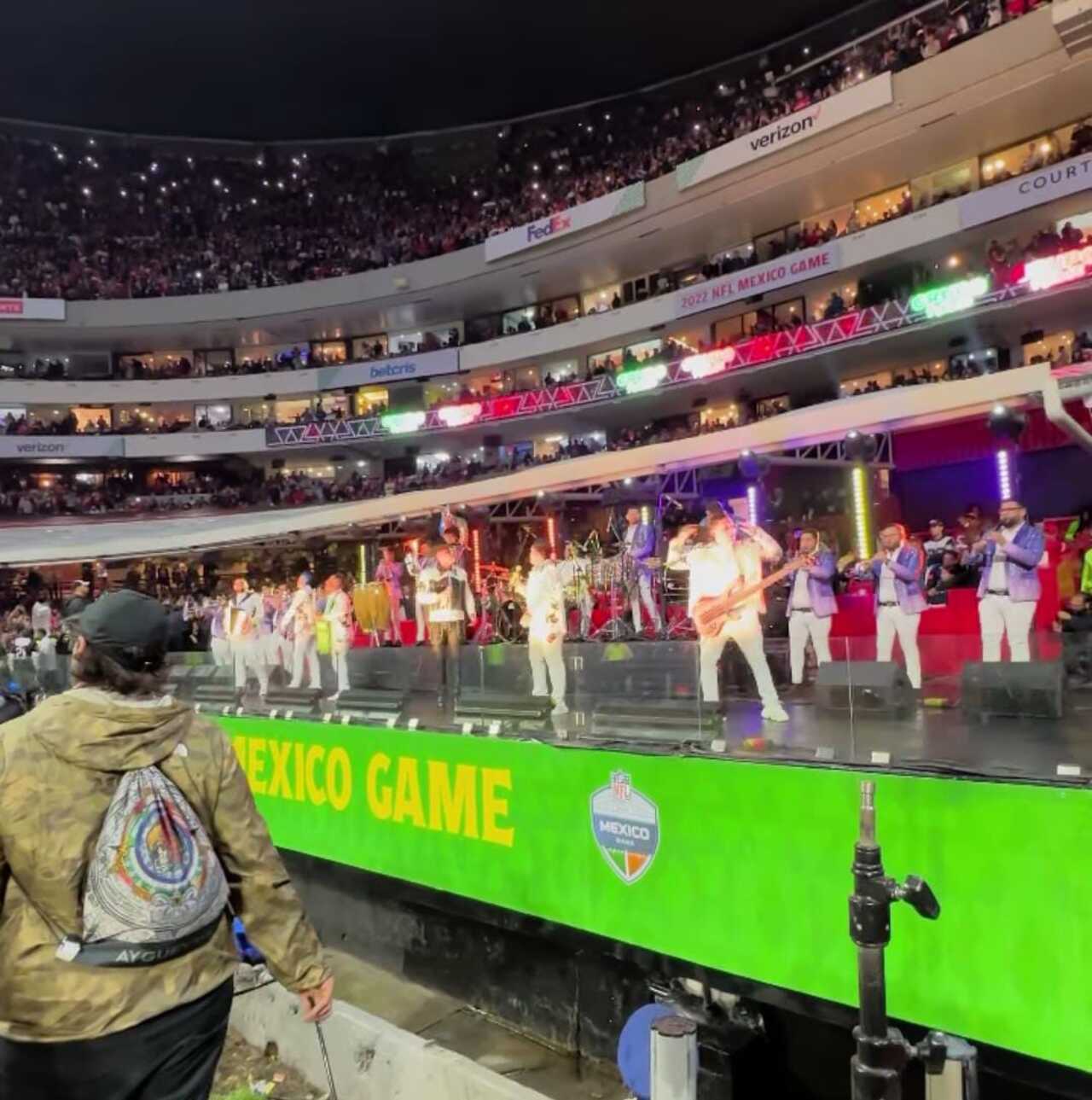 Grupo Firme show medio tiempo NFL
