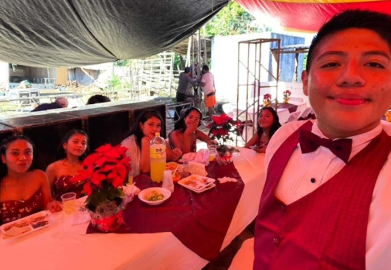 Joven XV años fiesta