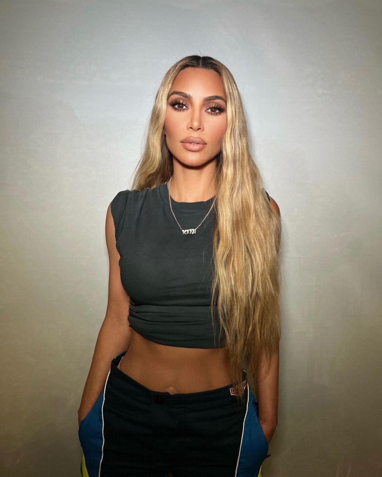 Kim Kardashian ropa lujo guarda bodega