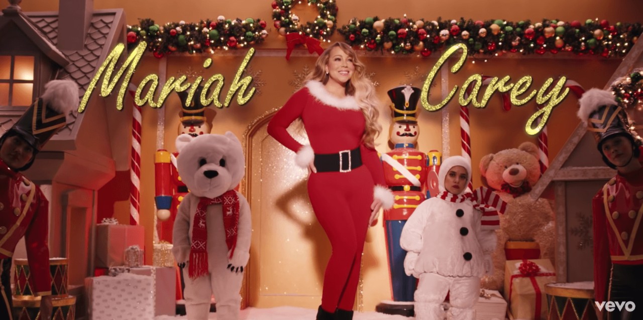 cuanto gana mariah all i want for christmas