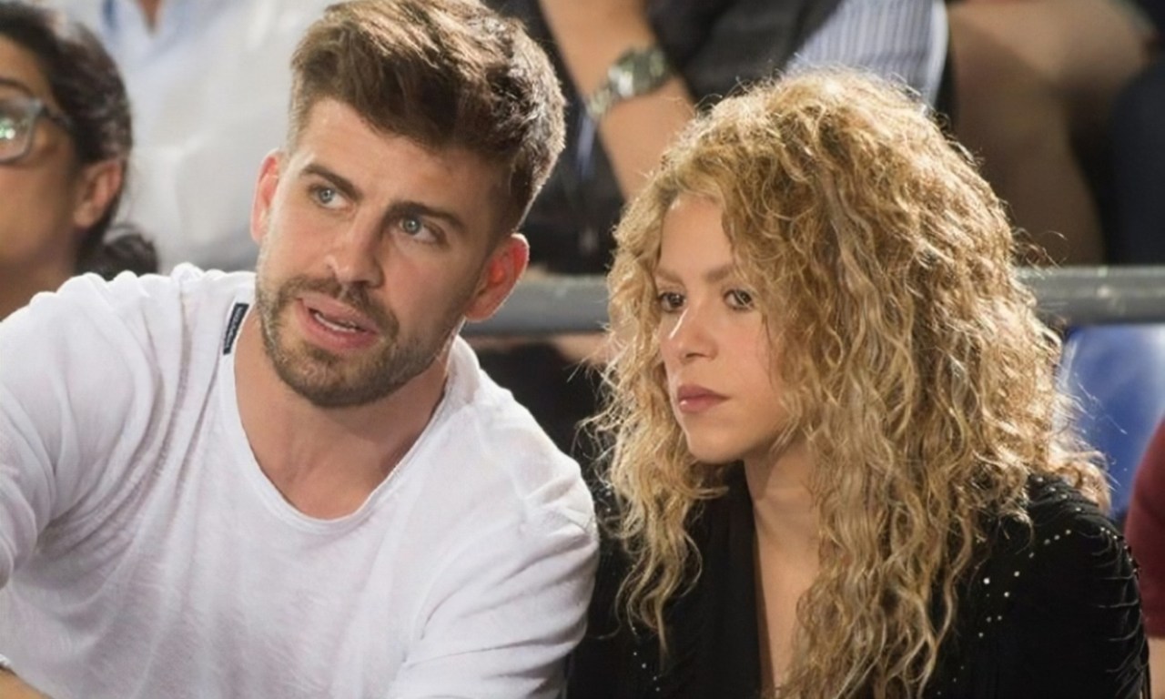 Pique Shakira enojado hablando ella