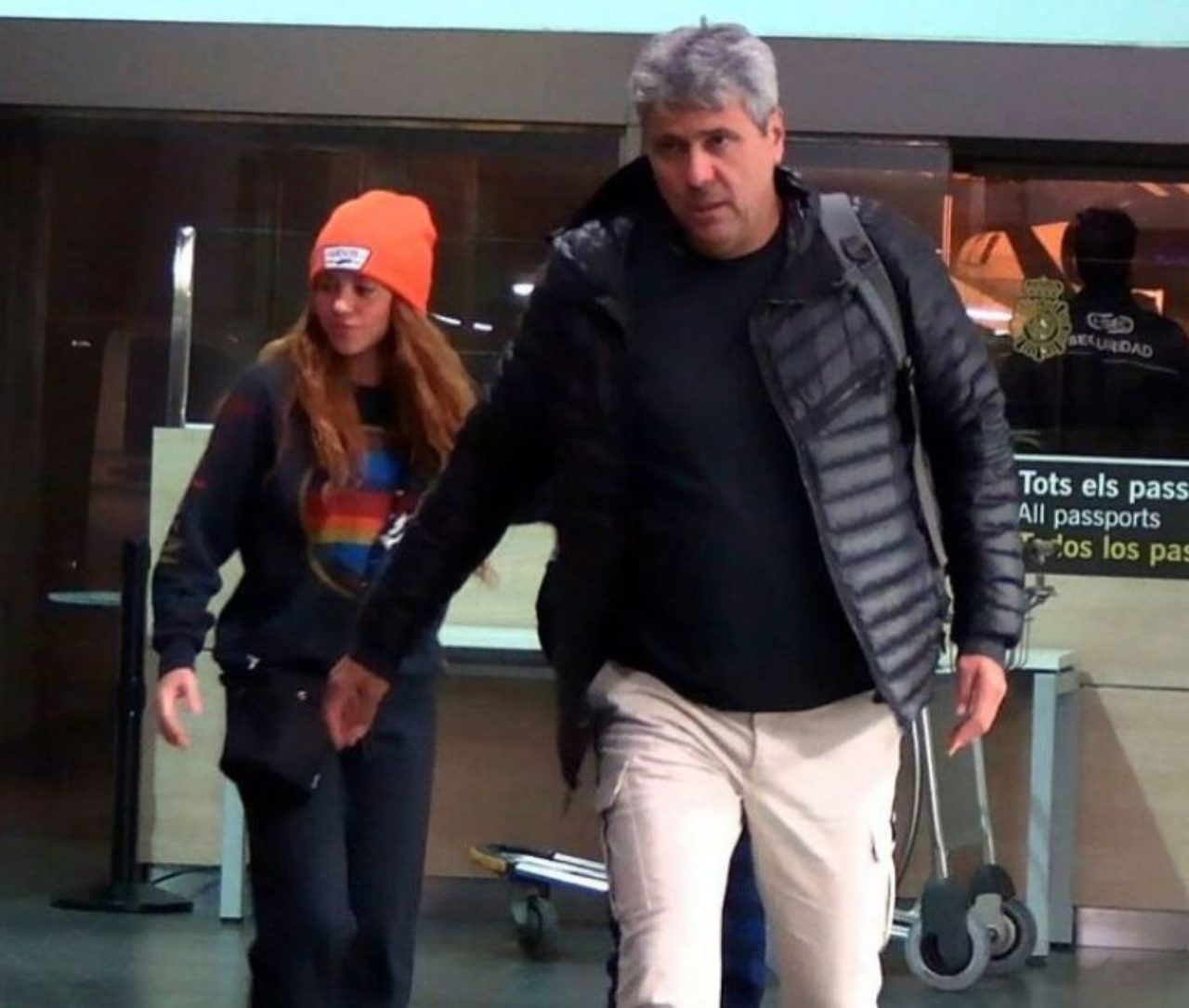 Shakira recibe apoyo hermano Tonino Mebarak