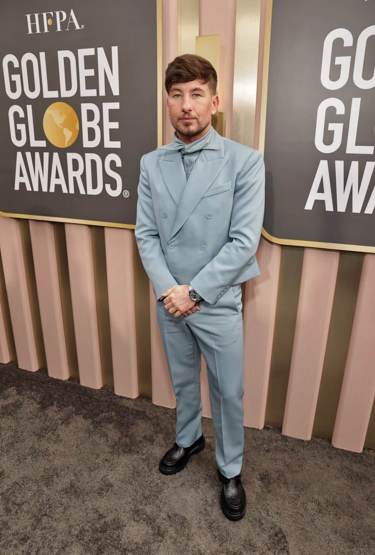 Barry Keoghan en los Globos de Oro 2023