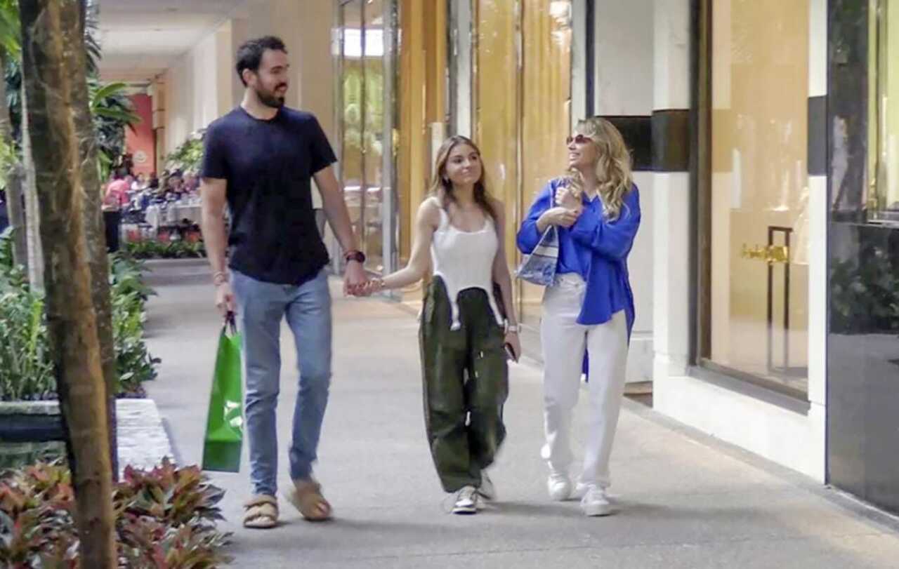 Angélica Rivera shopping