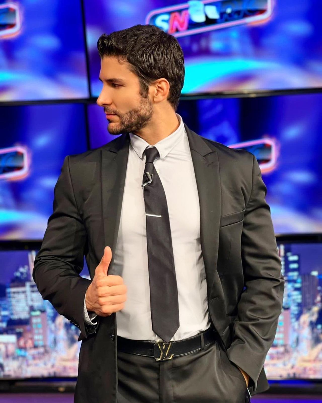 Enrique Mayagoitia nuevo Venga La Alegria