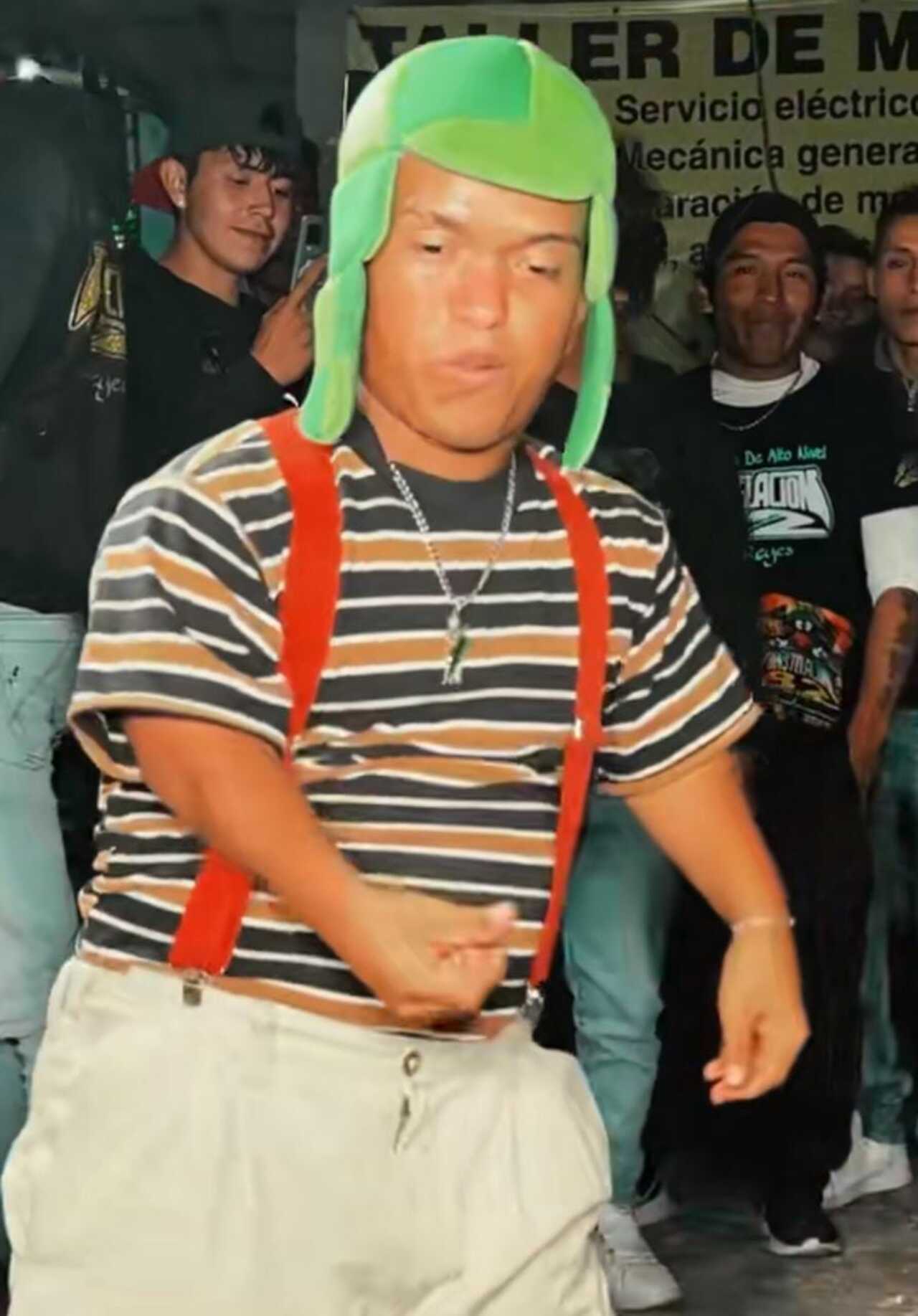Medio Metro paso la chaquetita