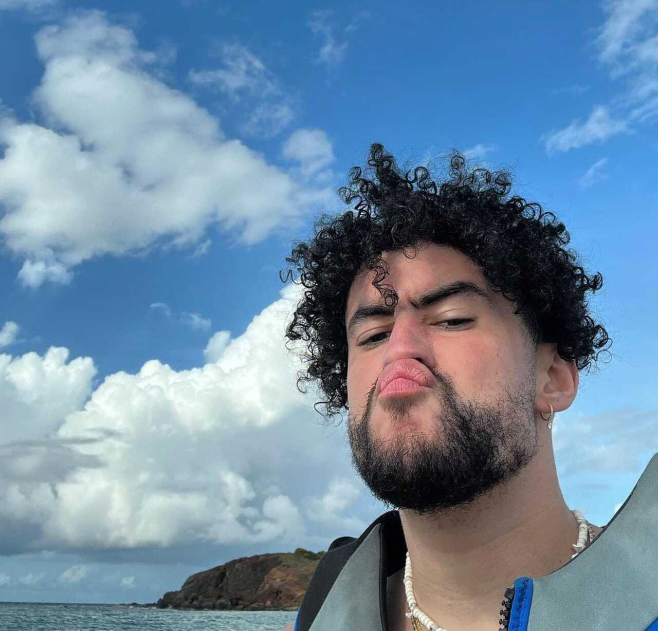 Bad Bunny fuera por la Rolling Sotne
