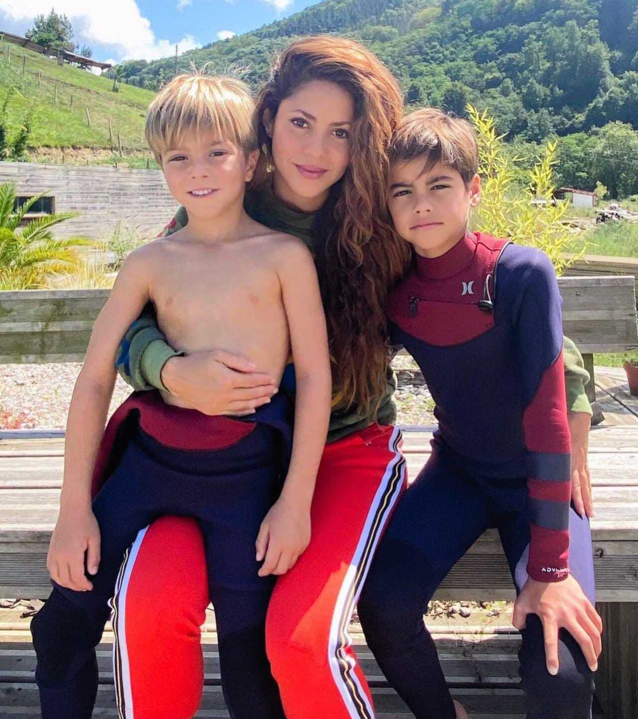 Shakira aleja a sus hijos de su abuela