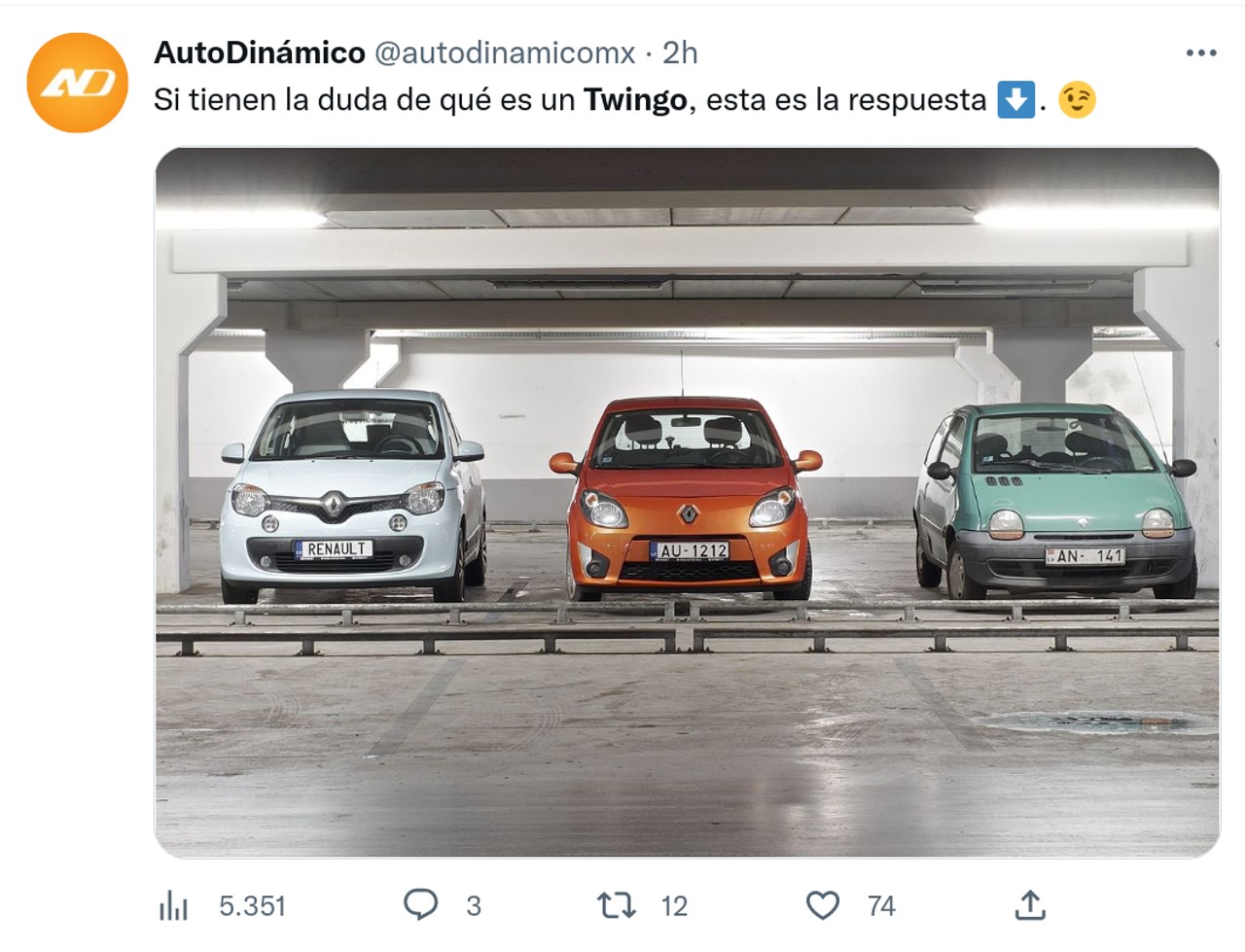 Shakira Clara chía Twingo
