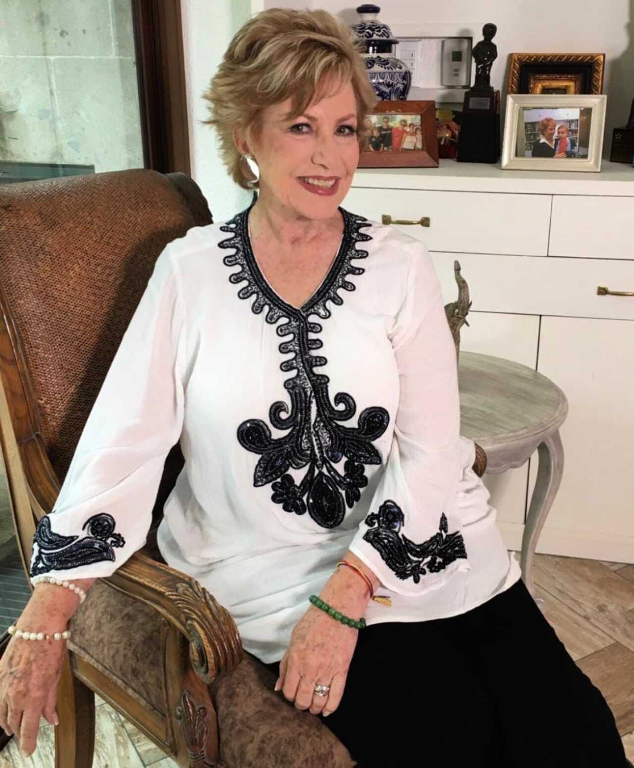 Corren a Maxine Woodside