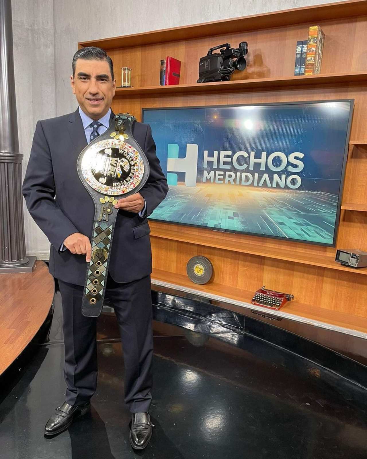 Alejandro Villalvazo polemica corren TV Azteca