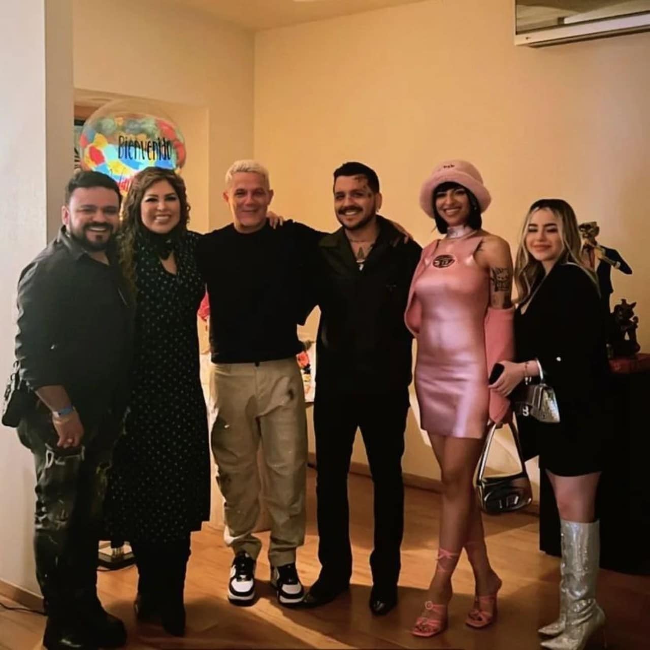 Familia Nodal Cazzu esperan primer bebe