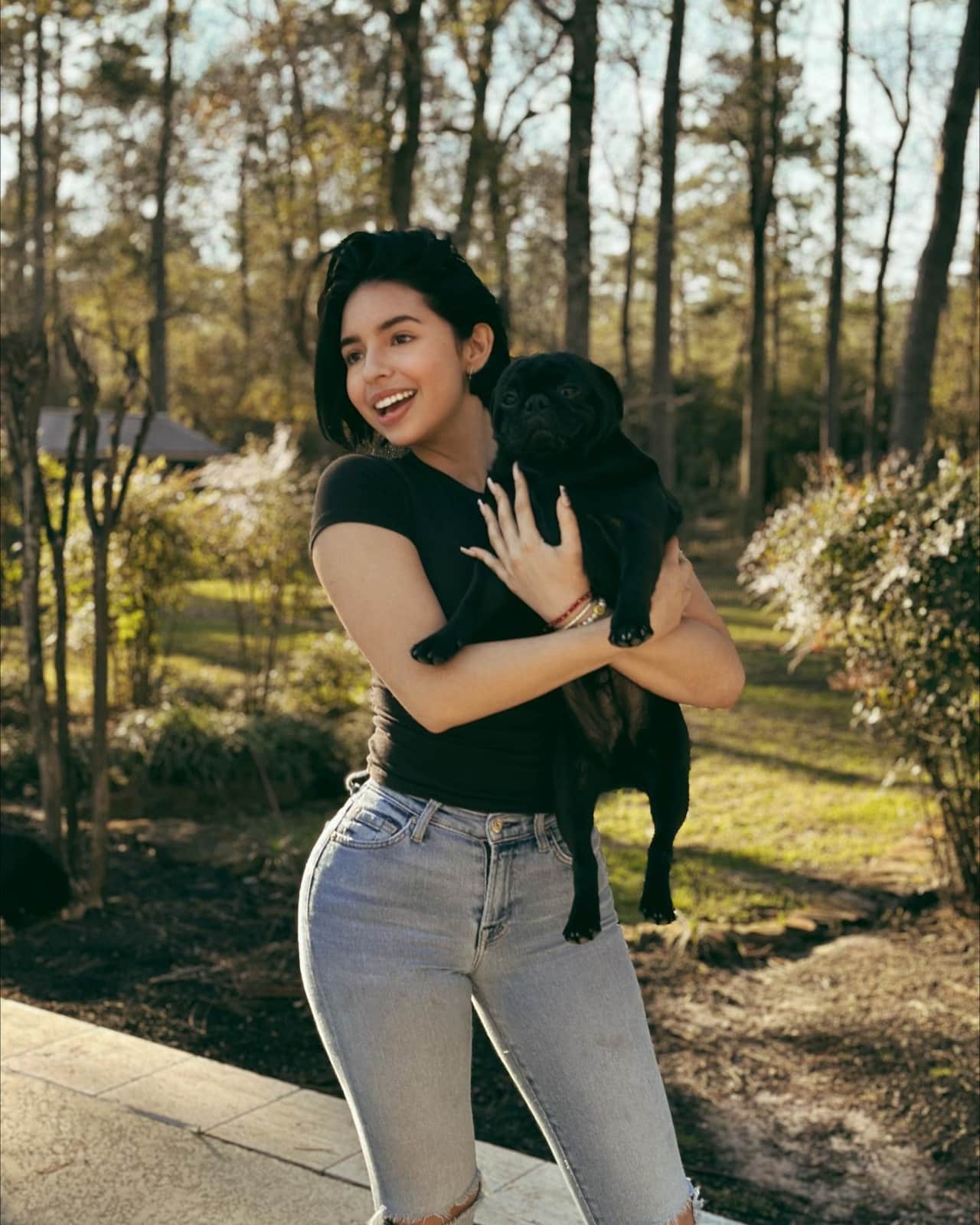 Angela Aguikar polemicas perro