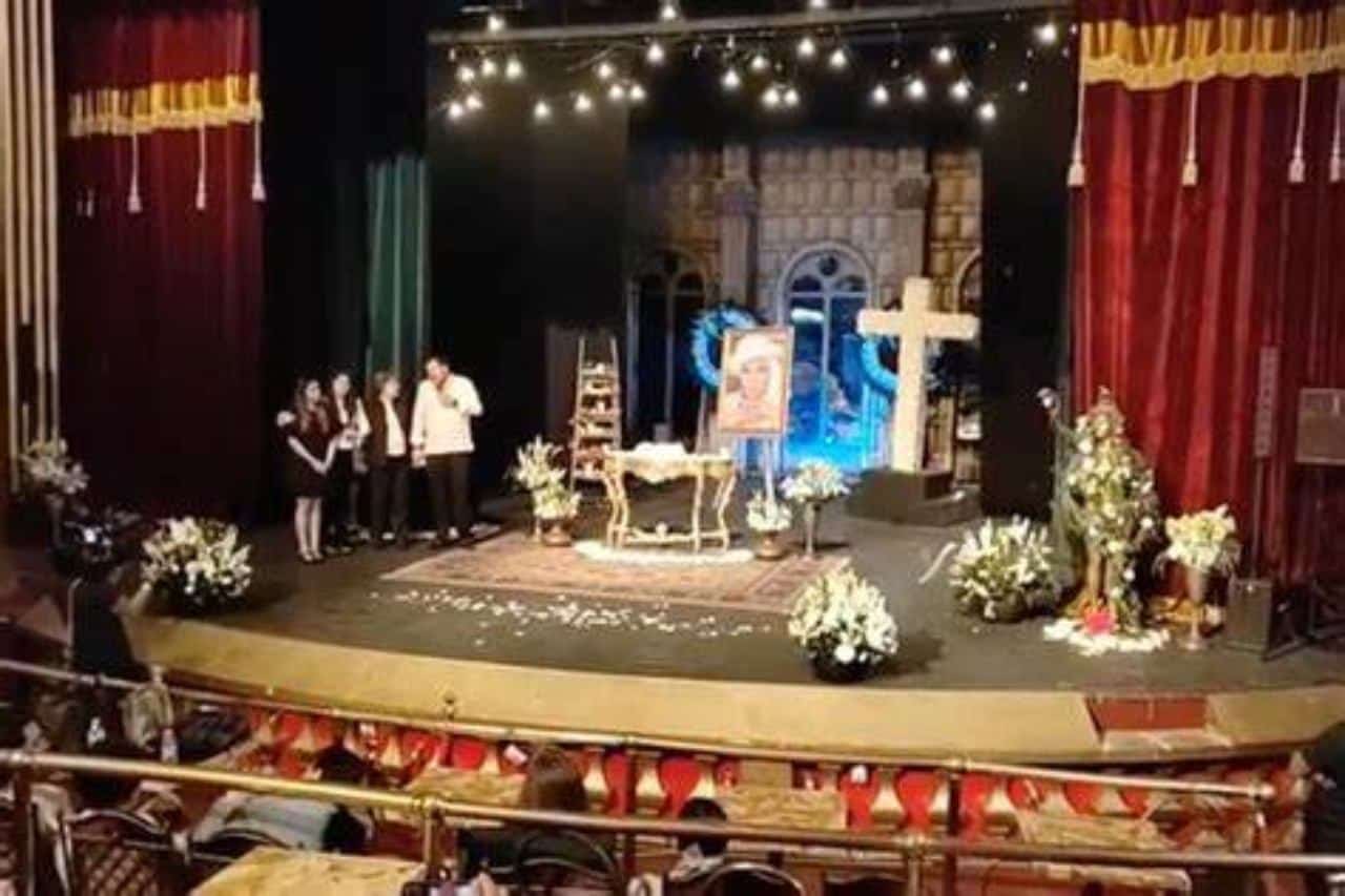 Homenaje Irma Serrano teatro fru fru