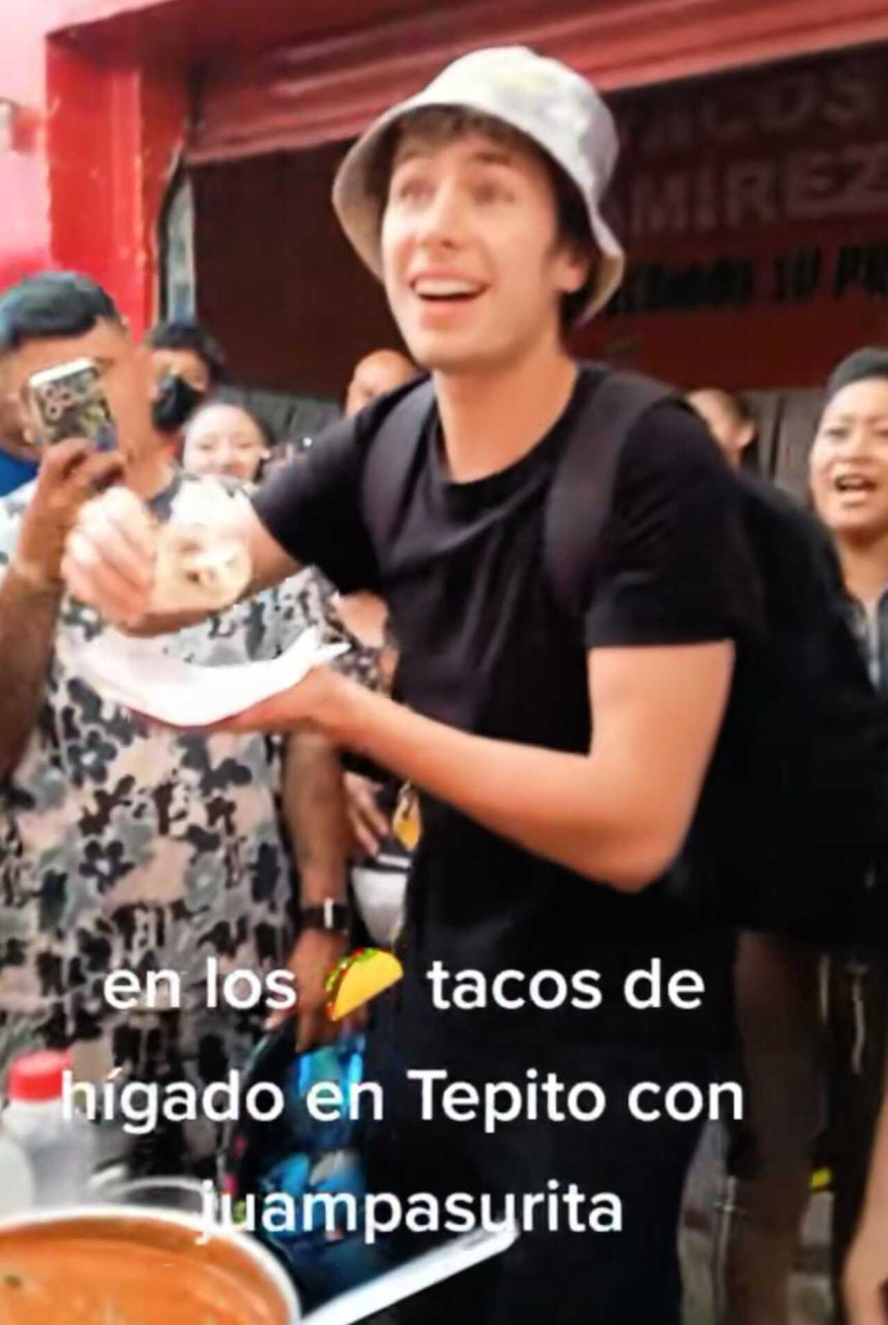 Juanpa Zurita visita Tepito