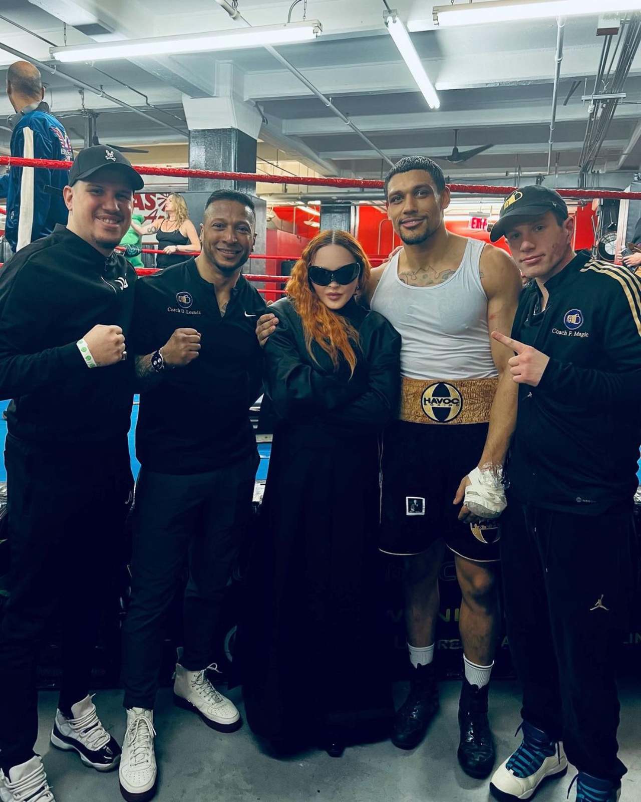 Madonna entrenador de box nuevo romance