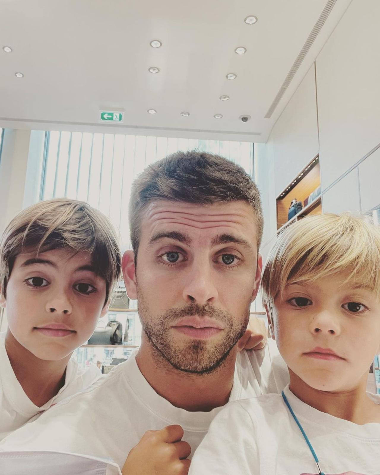 Gerard Pique olvida hijo en tienda