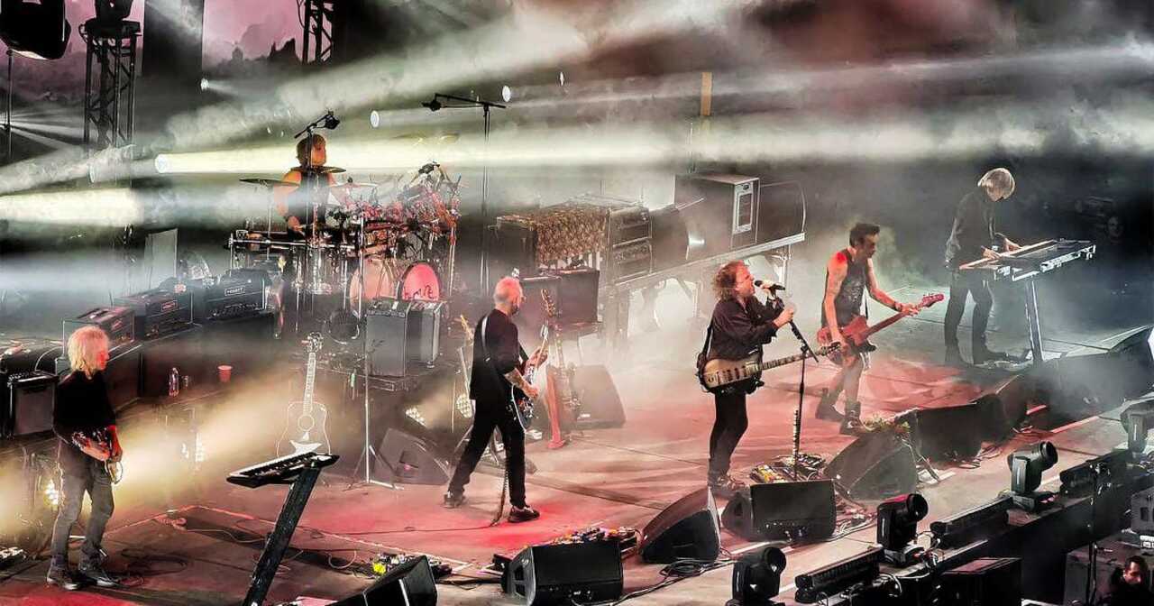 Robert Smith arremete contra Ticketmaster