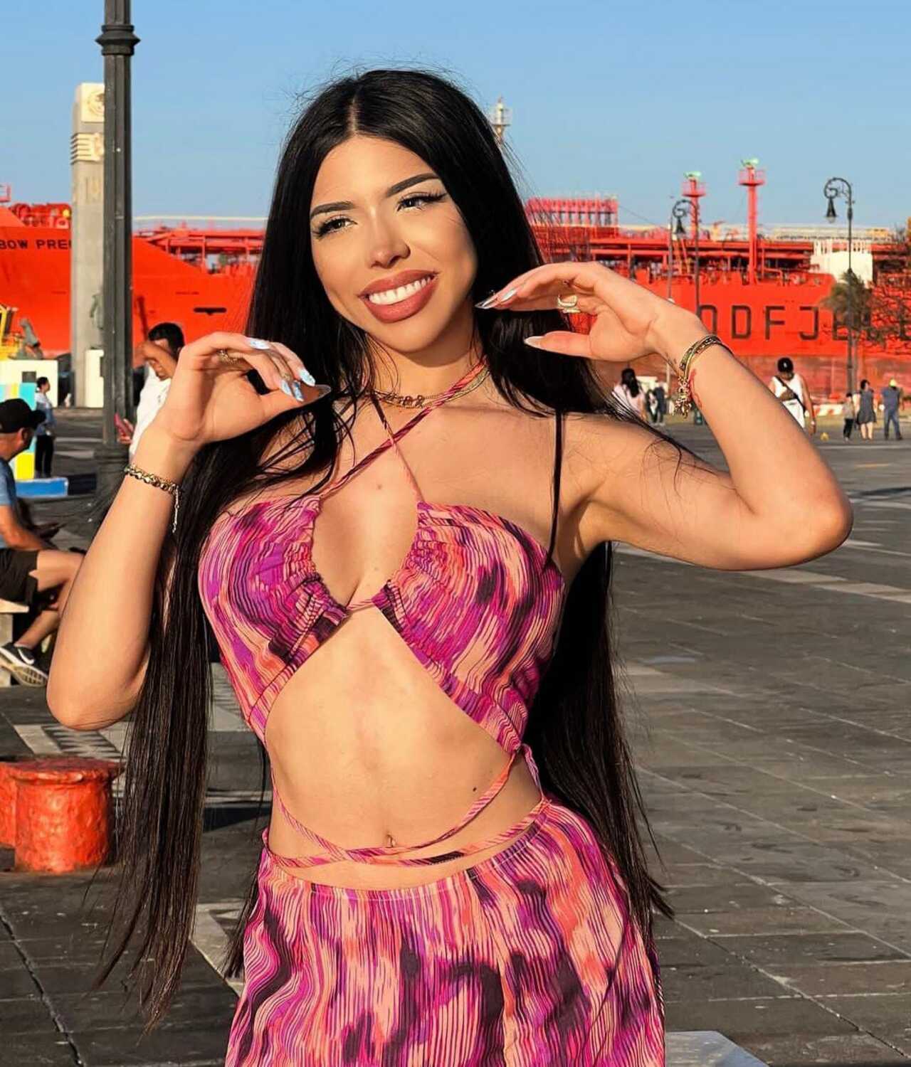Yeri Mua firmas petición