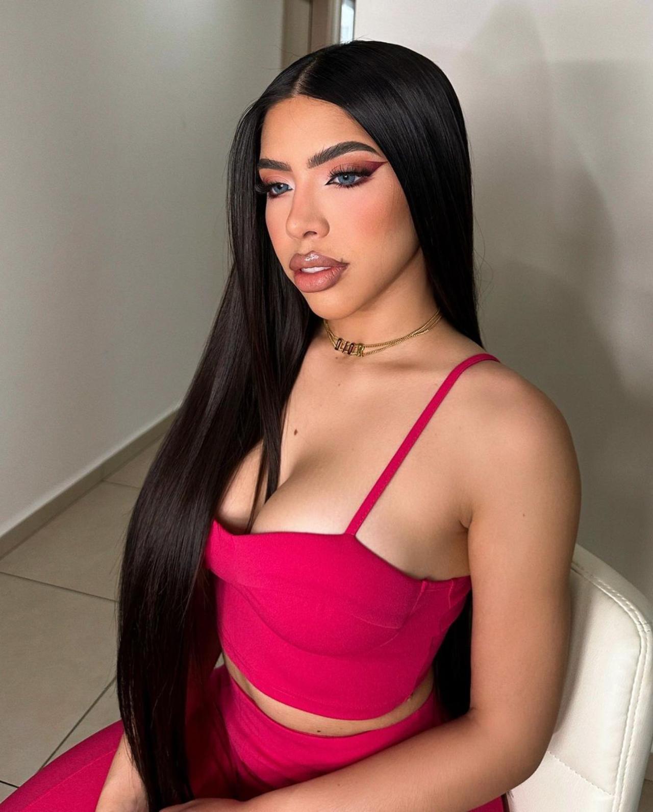 Yeri Mua se disfraza como Selena Quintanilla