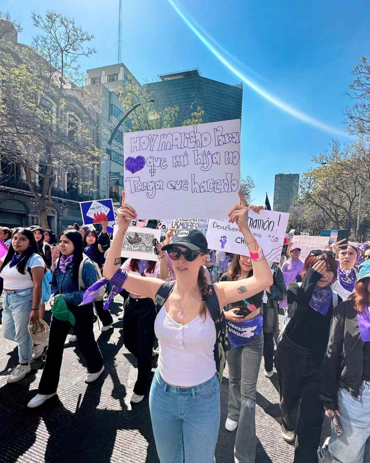 Yosstop se une marcha 8M