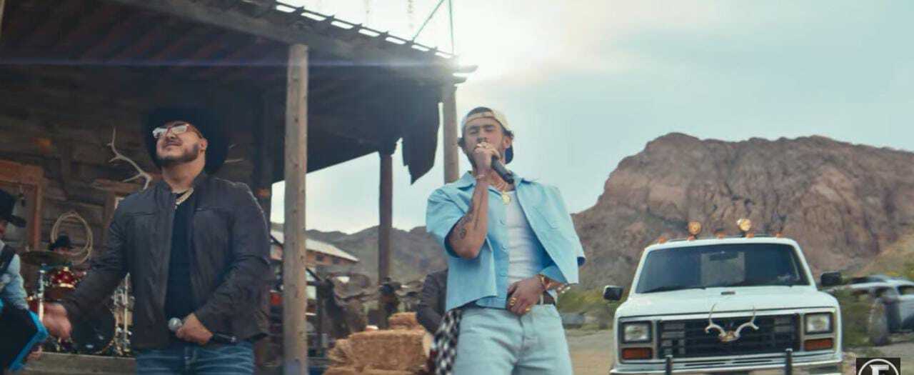 Bad Bunny lanza canción con Grupo Frontera 