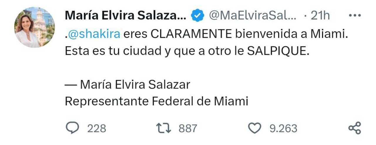 Shakira recibe bienvenida de congresista 