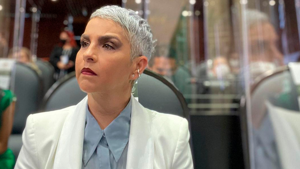 Federica Quijano perro Consuelo Duval