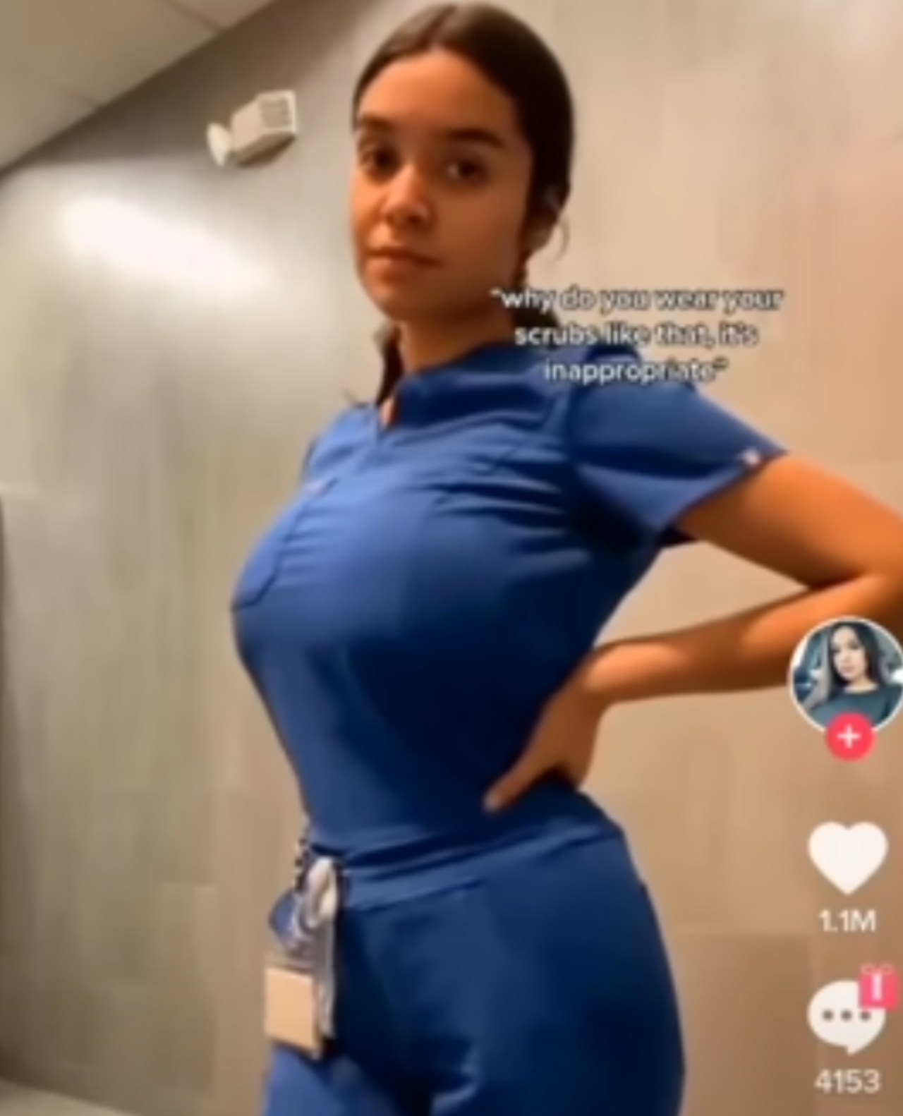 critican enfermera uniforme