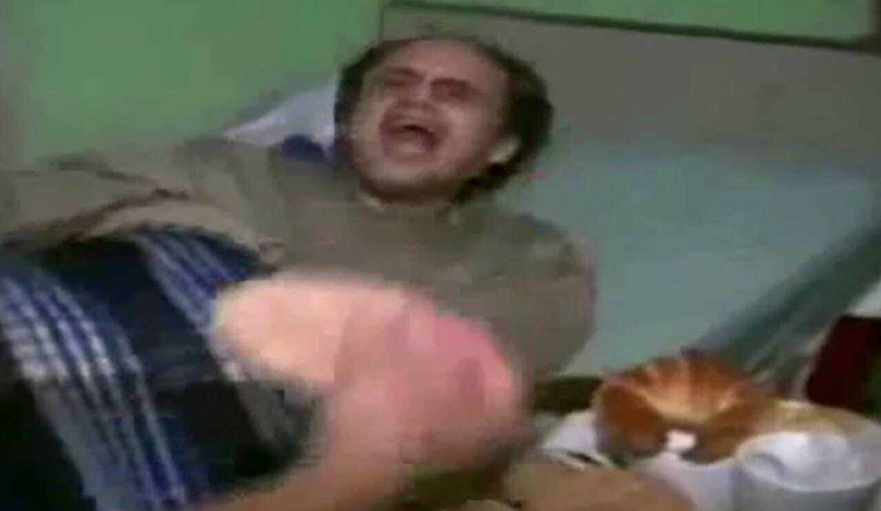 Señor del video cómete un pan