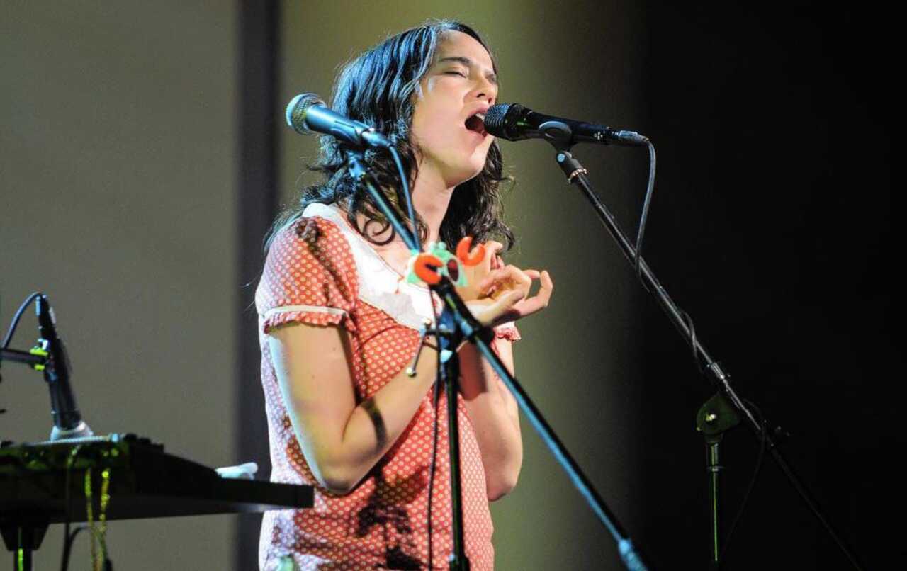 Ximena Sariñana salió en María Isabel