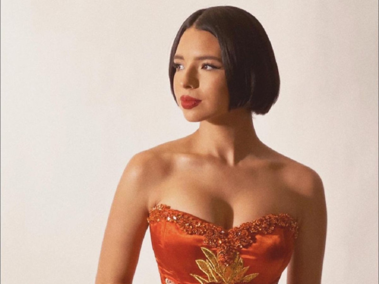 Artistas famosos que nacieron despues del 2000 angela