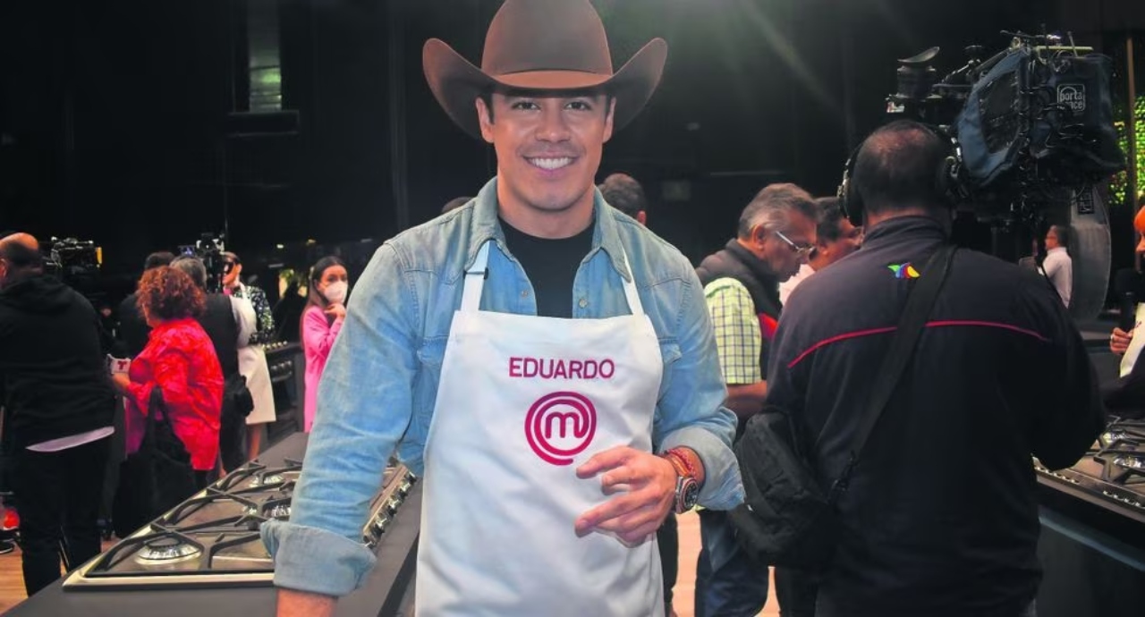 Fabola Campomanes coquetea con Eduardo Capetillo