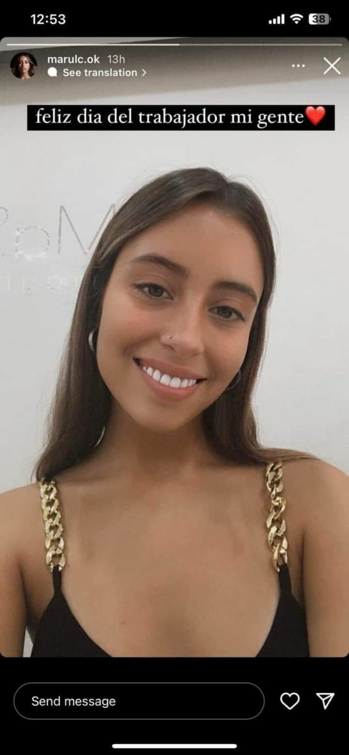 Influencer mexicana pide cosas gratis criticas