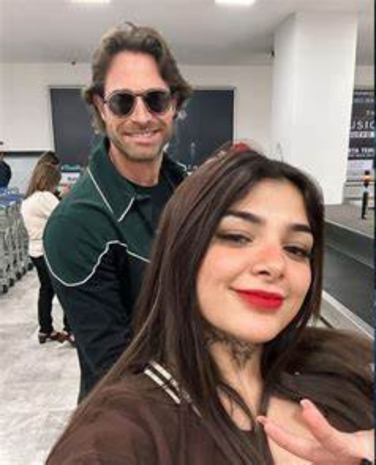 Karely Ruiz presume foto Sebastian Rulli
