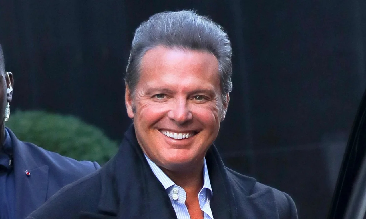 Luis Miguel no permite que lo vean empleados