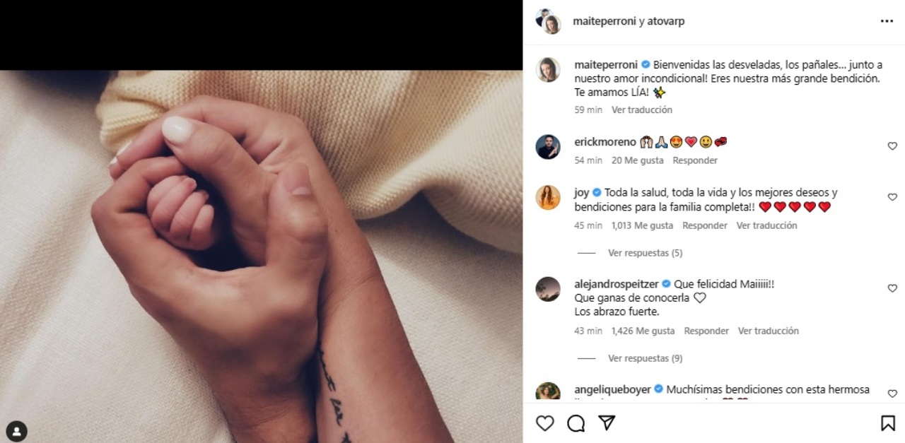 Nace bebe Maite Perroni foto manos