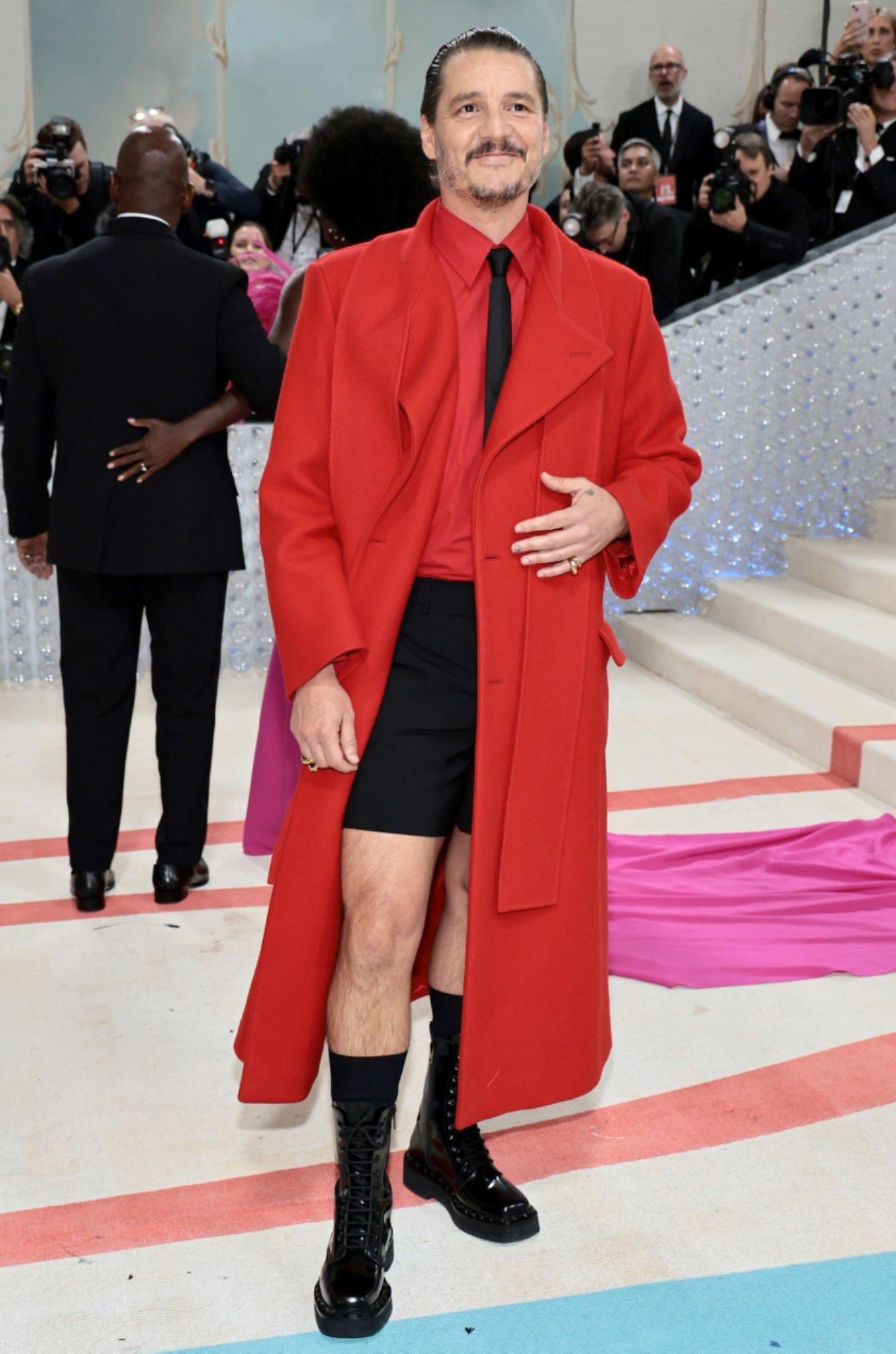 Met gala 2023 alfombra roja emily pedro pascal