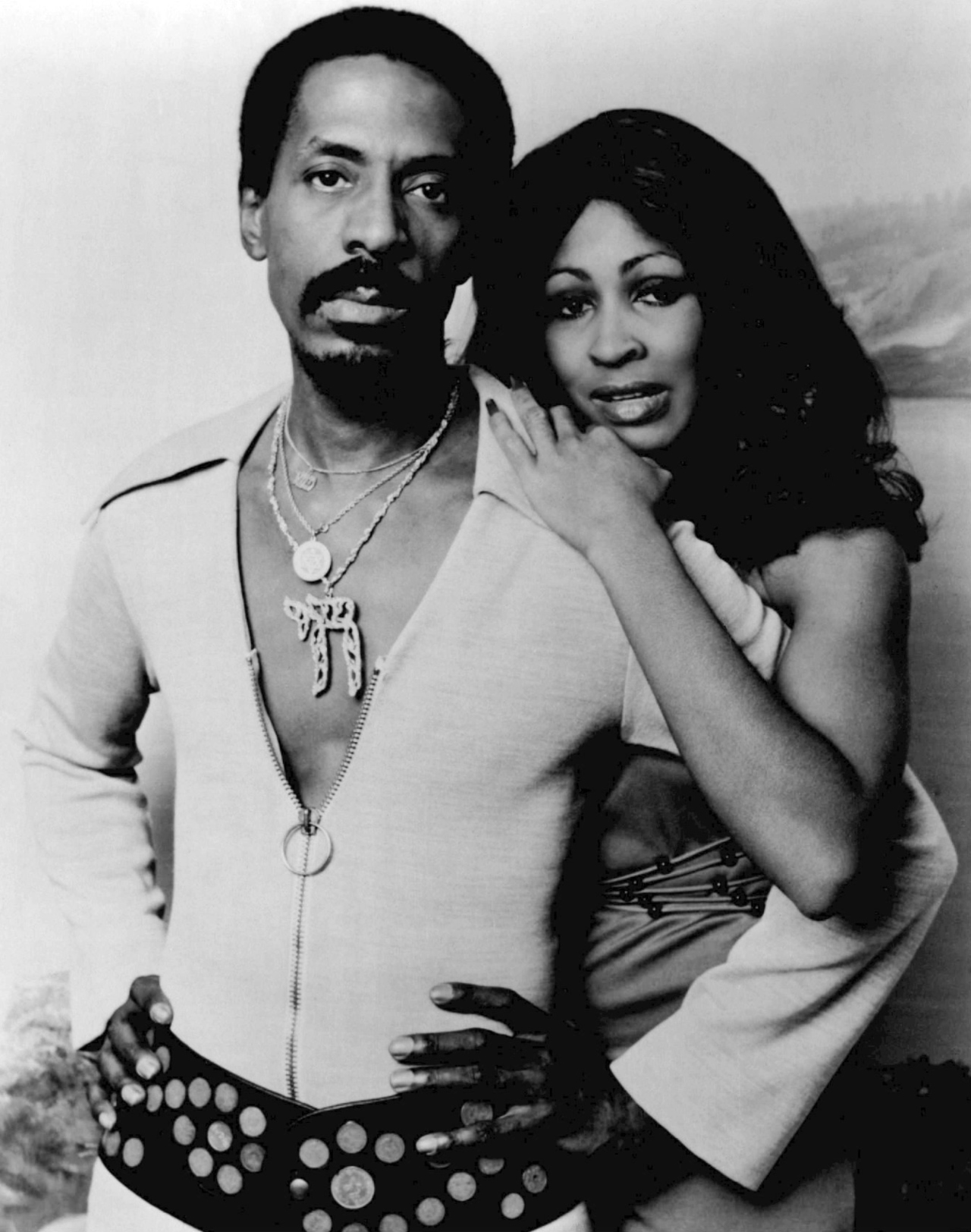 Tina Turner historia de violencia